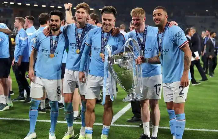 德布劳内迎来二十赛季高光表现，雄鹿球迷沸腾！